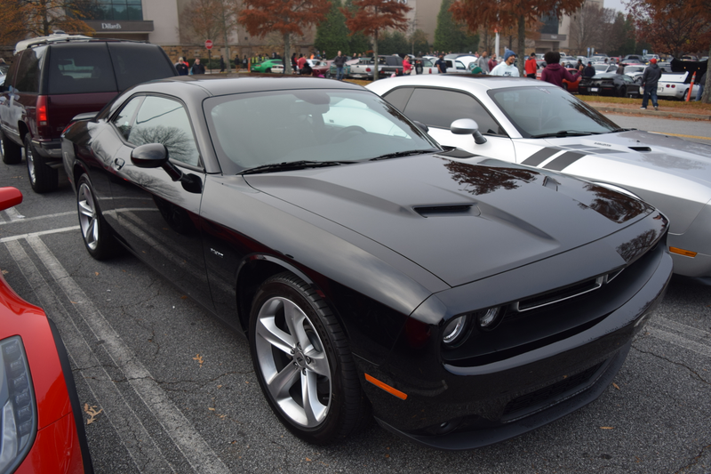 Illustration for article titled I went to Caffeine and Octane this morning and walked around some Challengers ...